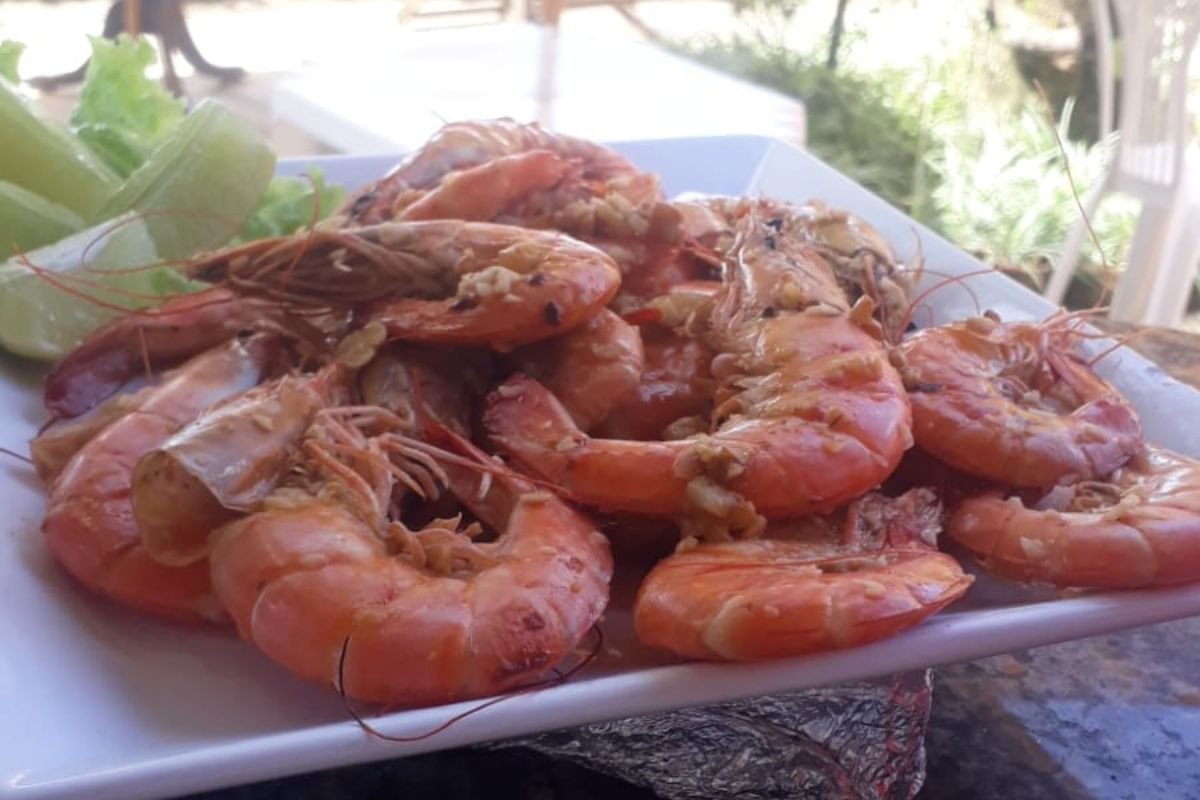 Camarão ao alho e óleo